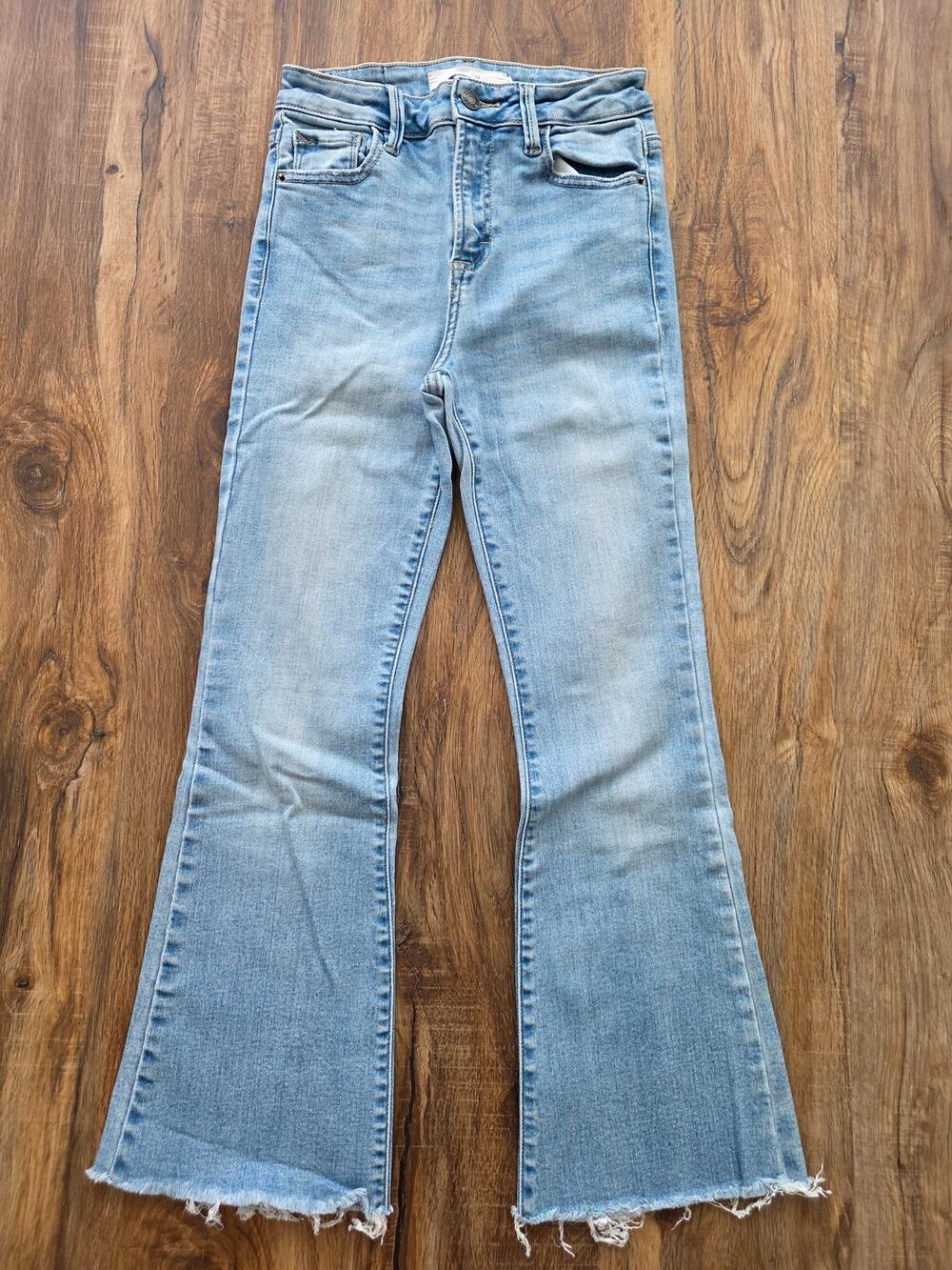 Hidden High Rise Frayed Hem Boot Cut Jeans Light Wash Size 25